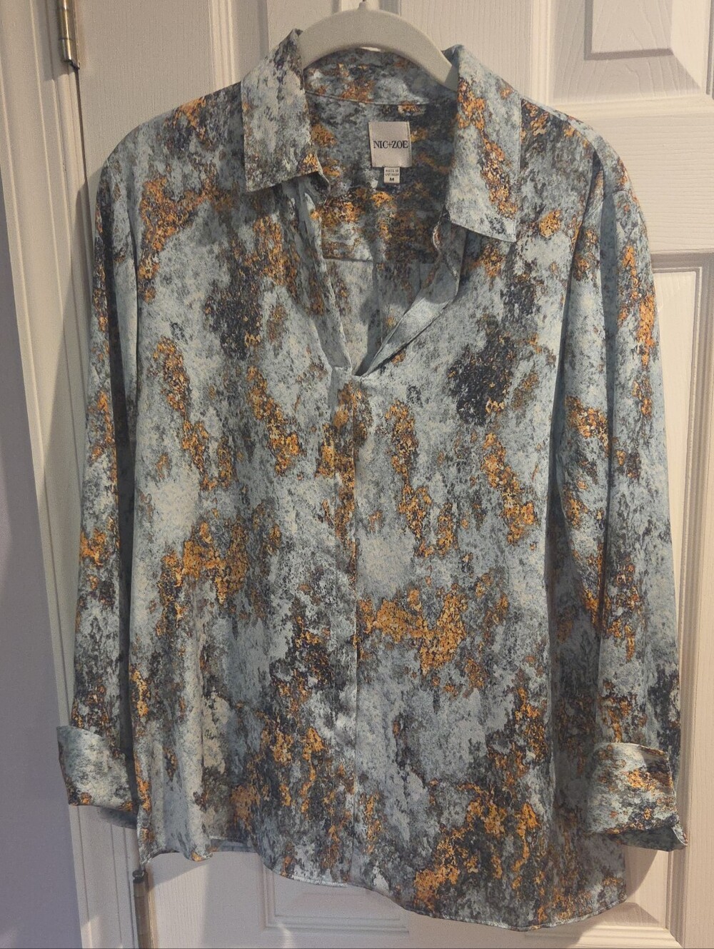 NIC+ZOE Light Blue & Gold Marble-Print Shirt Sz Med